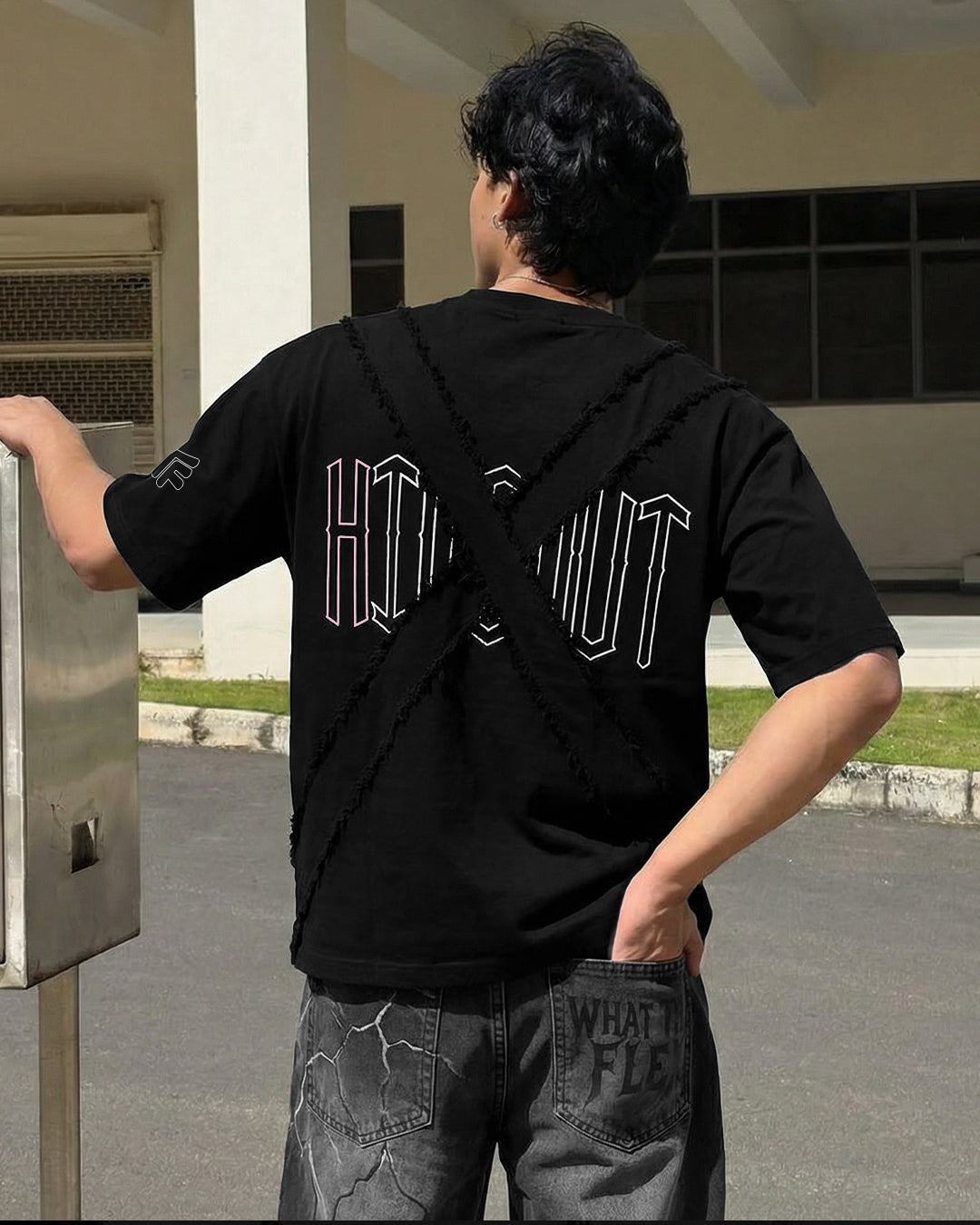 Hideout Boxy-Fit T-shirt